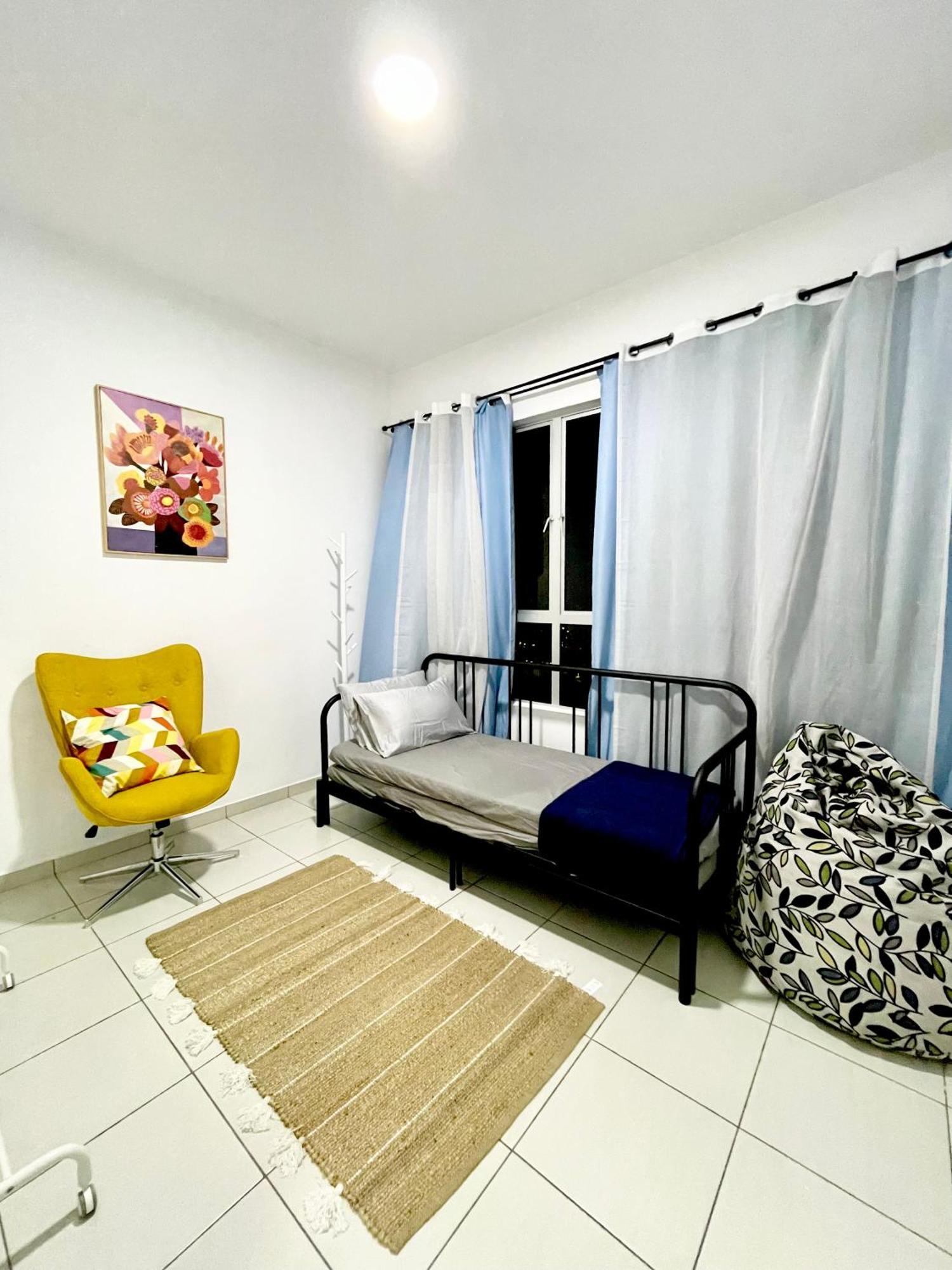Cosmo Maison Damansara Damai Exterior foto